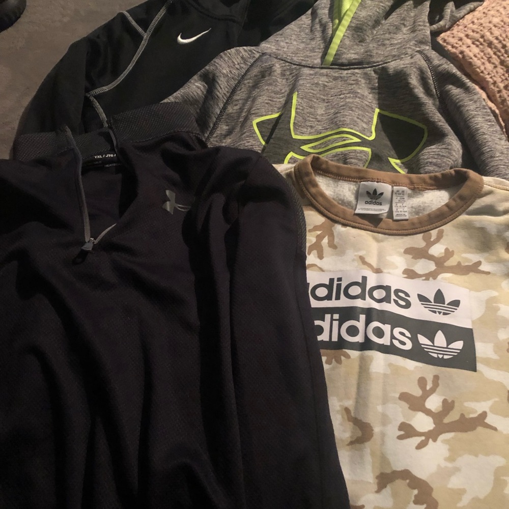 Lot of hoodies & half zips